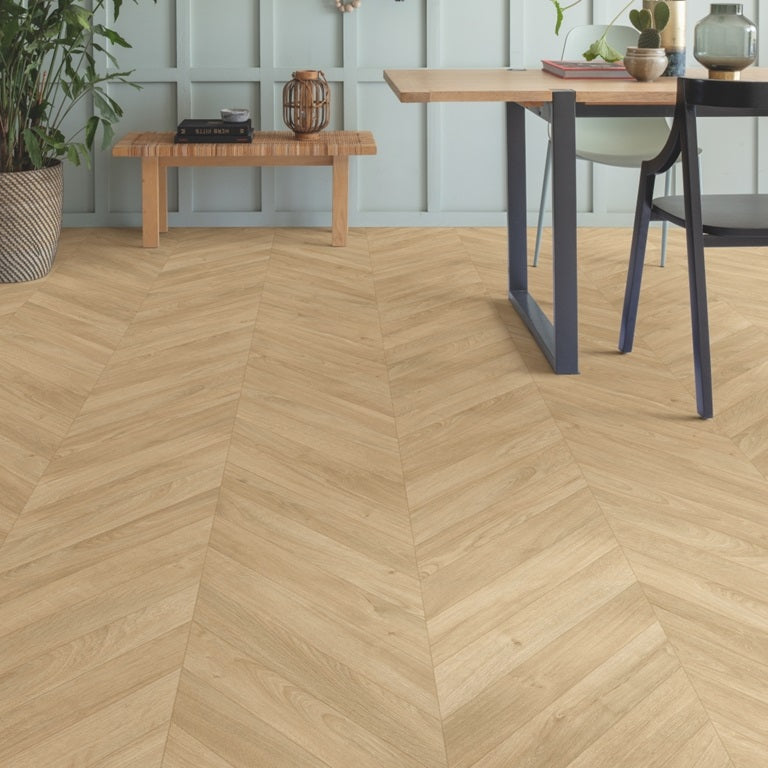 Quick Step - Impressive Chevron Oak Medium 4160